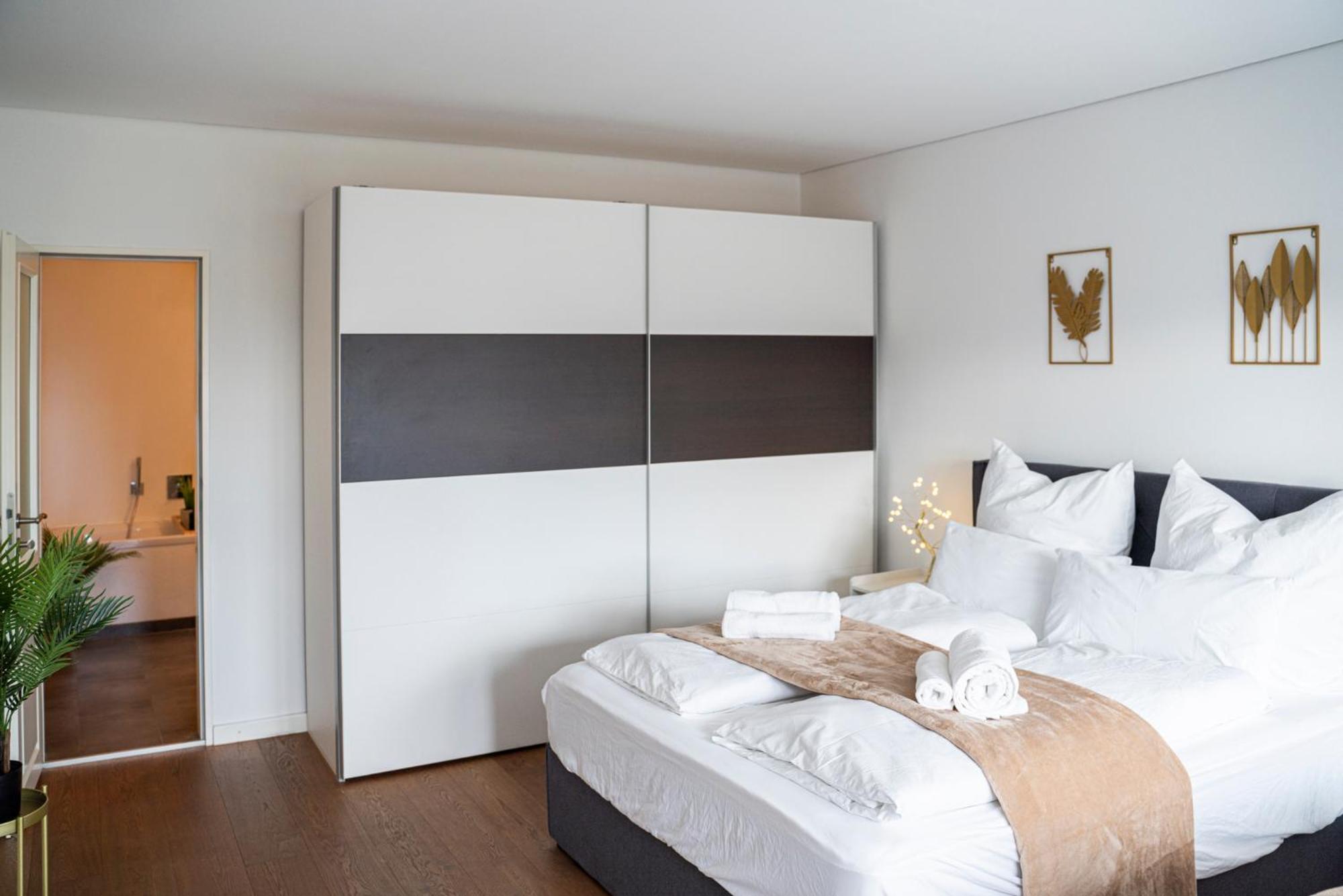 로젠하임 130M2 Loft - Balkon, Smart Tv, Badewanne, Kaffee 아파트 외부 사진