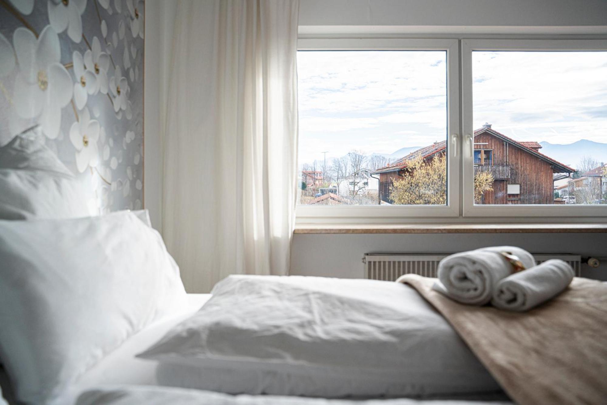 로젠하임 130M2 Loft - Balkon, Smart Tv, Badewanne, Kaffee 아파트 외부 사진