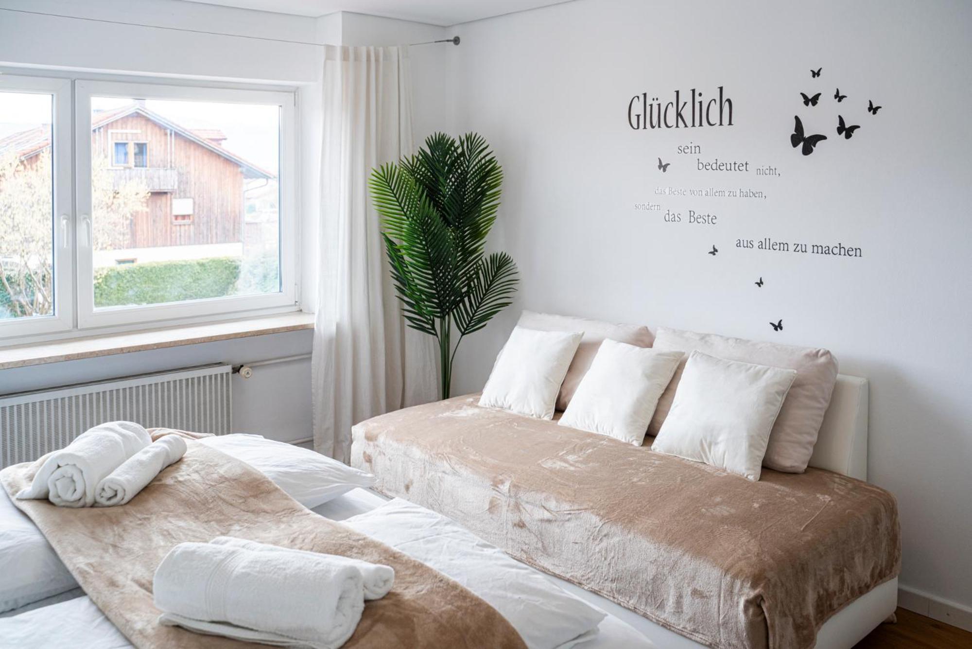 로젠하임 130M2 Loft - Balkon, Smart Tv, Badewanne, Kaffee 아파트 외부 사진