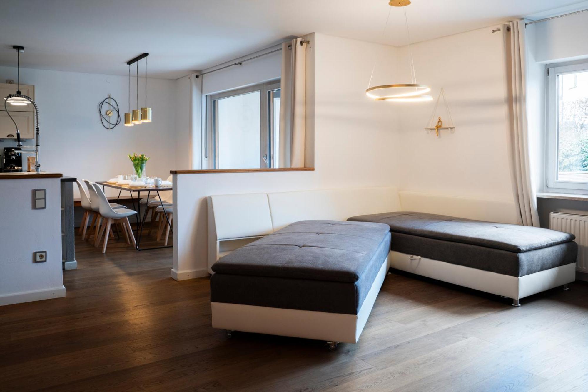 로젠하임 130M2 Loft - Balkon, Smart Tv, Badewanne, Kaffee 아파트 외부 사진