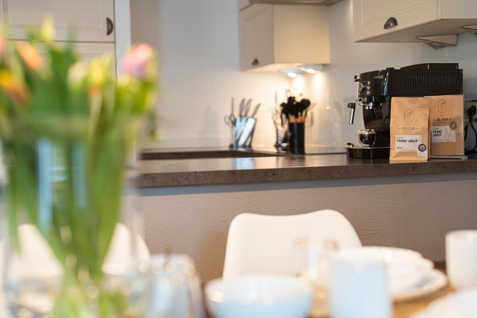 로젠하임 130M2 Loft - Balkon, Smart Tv, Badewanne, Kaffee 아파트 외부 사진