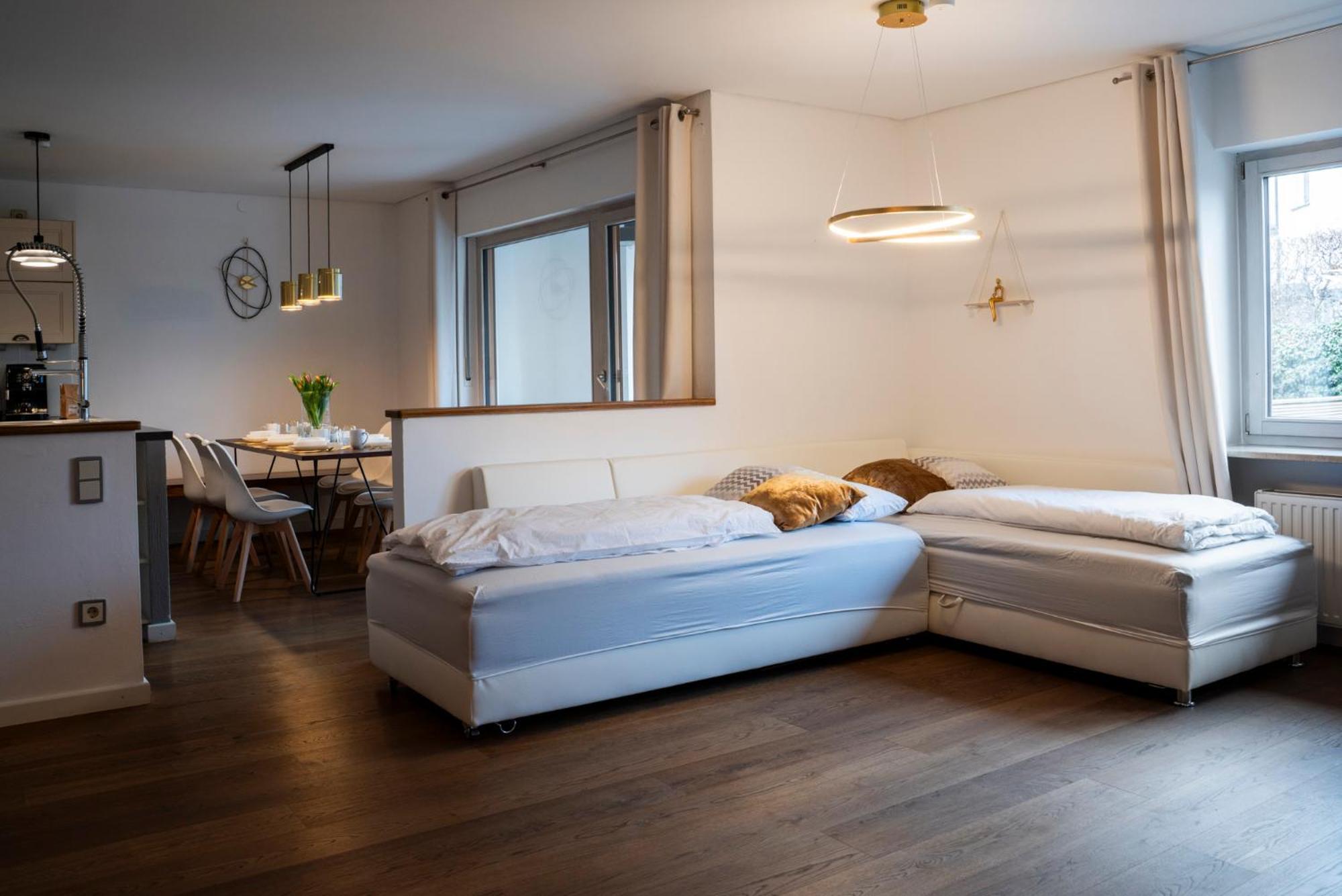 로젠하임 130M2 Loft - Balkon, Smart Tv, Badewanne, Kaffee 아파트 외부 사진