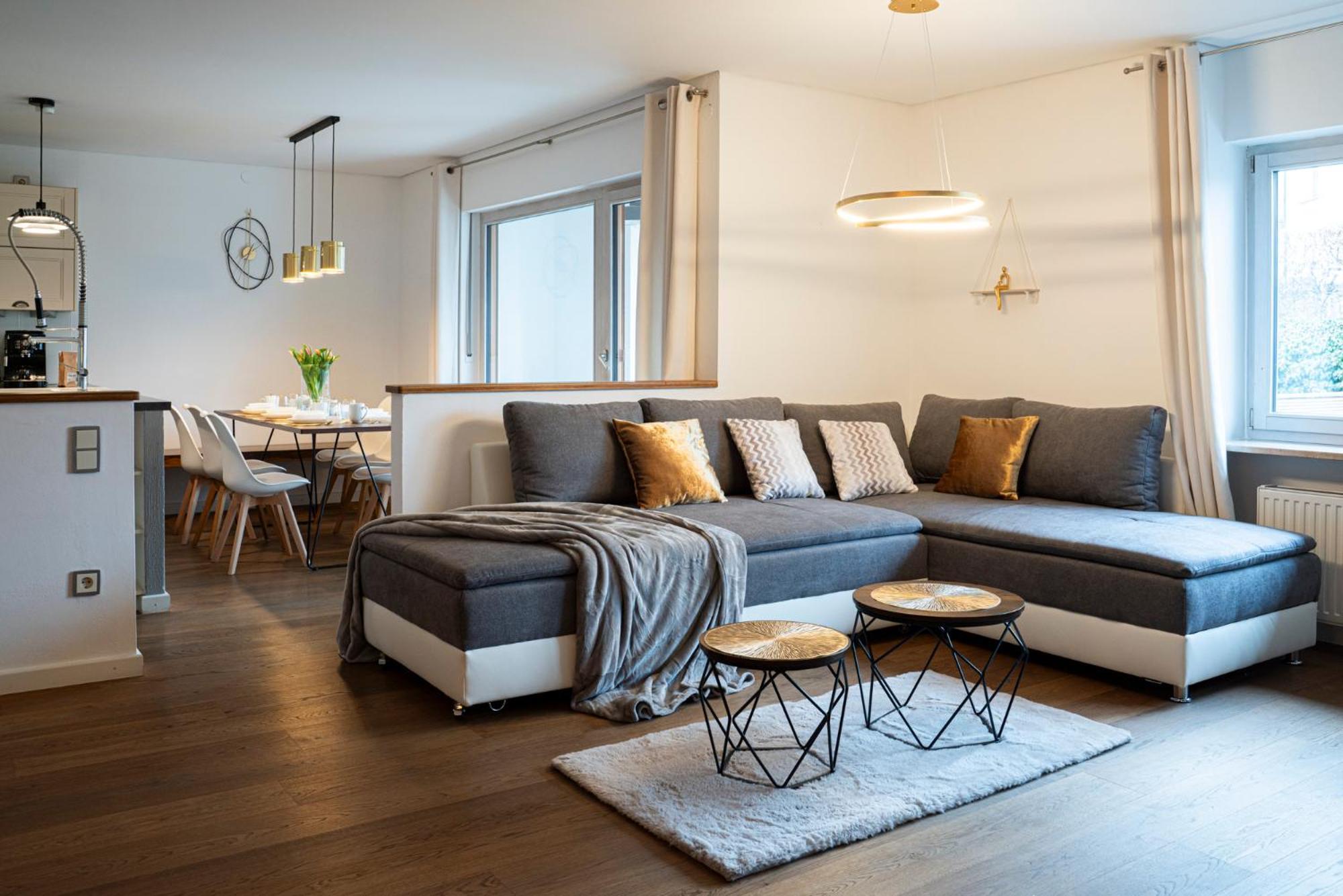 로젠하임 130M2 Loft - Balkon, Smart Tv, Badewanne, Kaffee 아파트 외부 사진